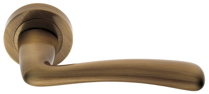 Ручка дверная COCKATOO R2 BGO раздельная на круглой розетке, цвет матовая бронза, латунь фото купить в Липецке